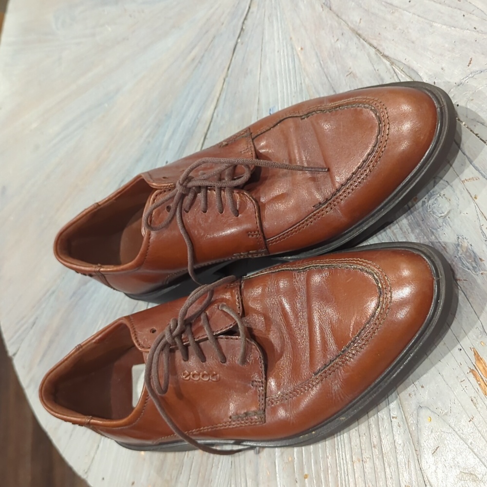 Ecco brown leather loafers